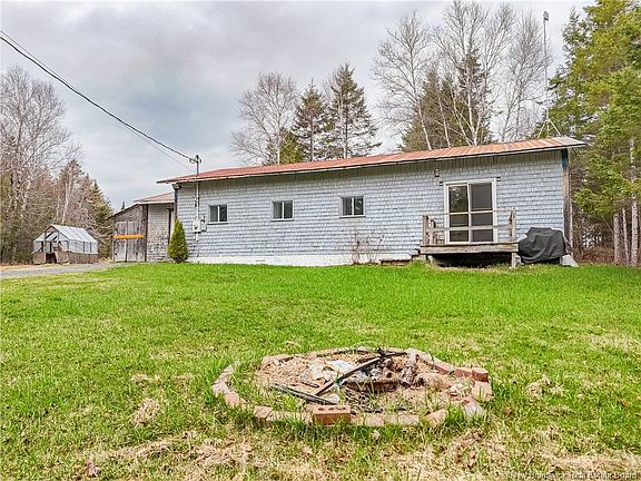 2nd image of 154 Scotch Lake Rd