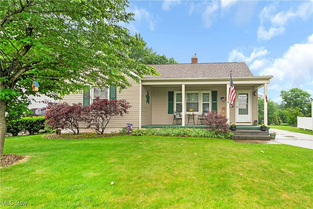 513 E Park Ave photo 1