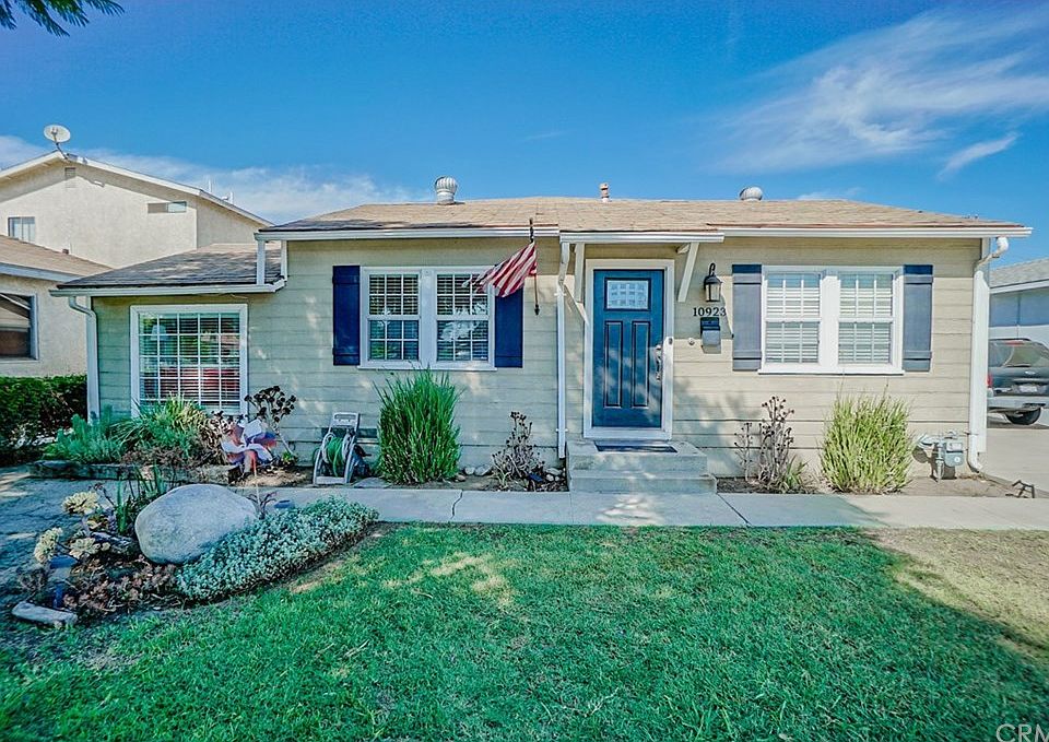 2nd image of 10923 Bexley Dr