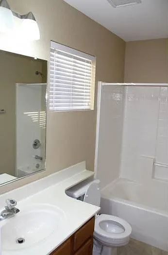 2723 W Ivanhoe St — Photo 12