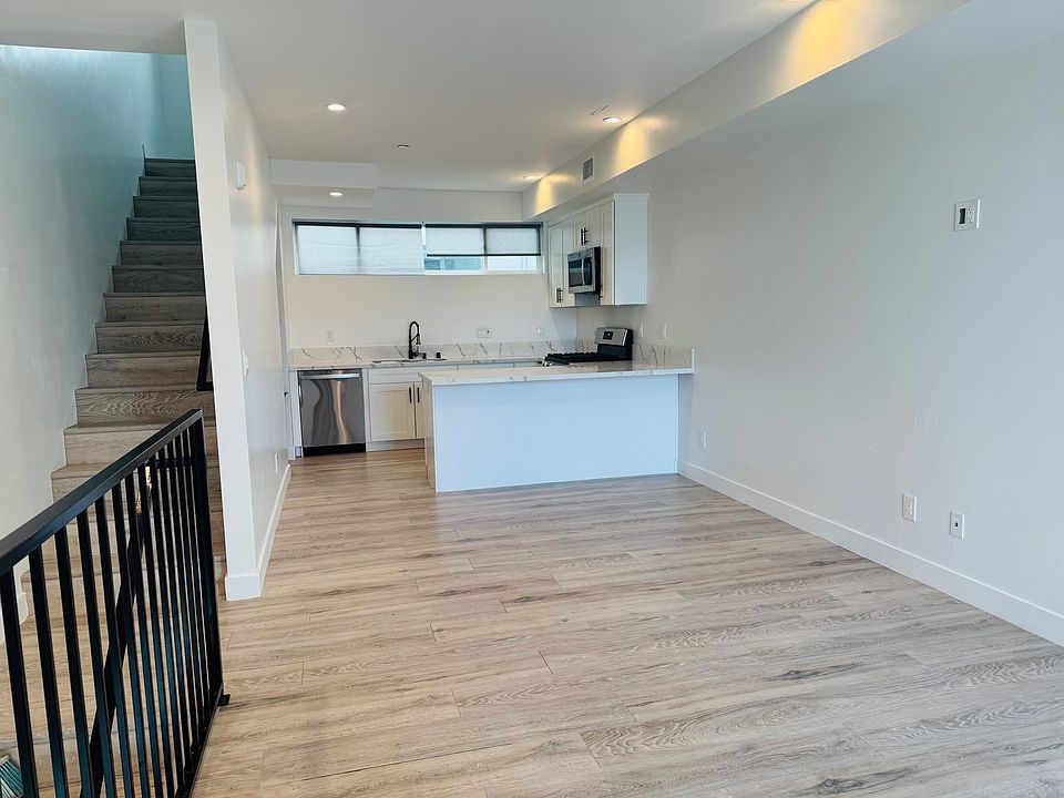 1st image of 8234 University Ave #4