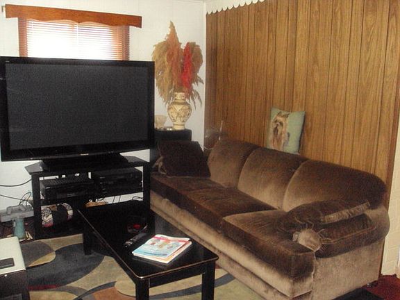 2nd image of 1482 Nancy Ave