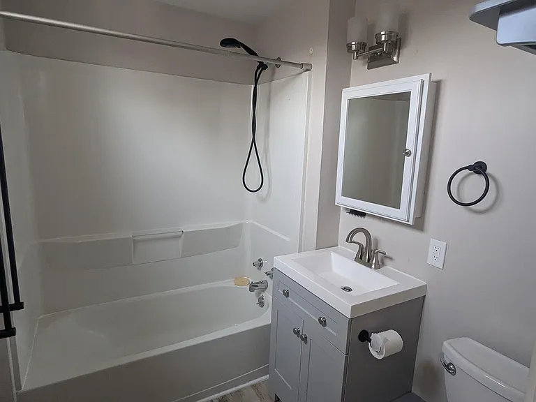 219 S Locust St #2 — Photo 8
