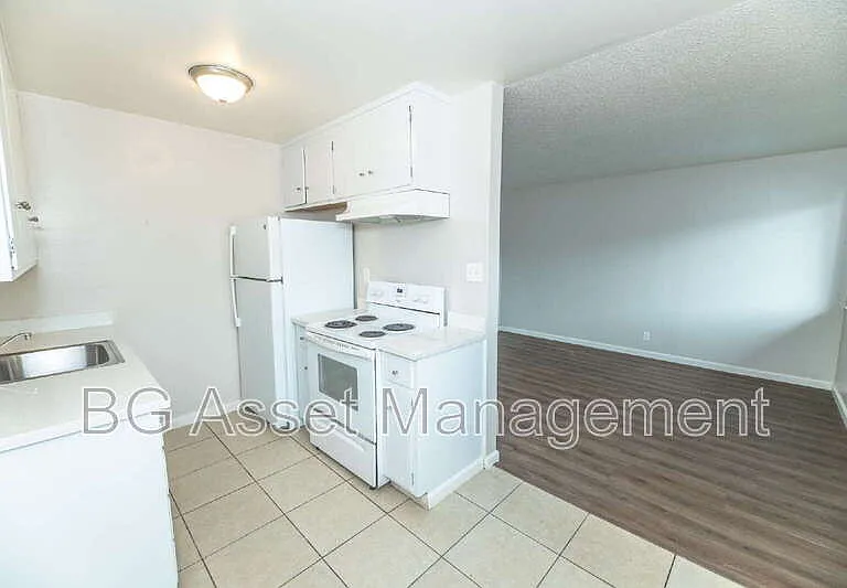 1333 Market Ave #3 — Photo 2