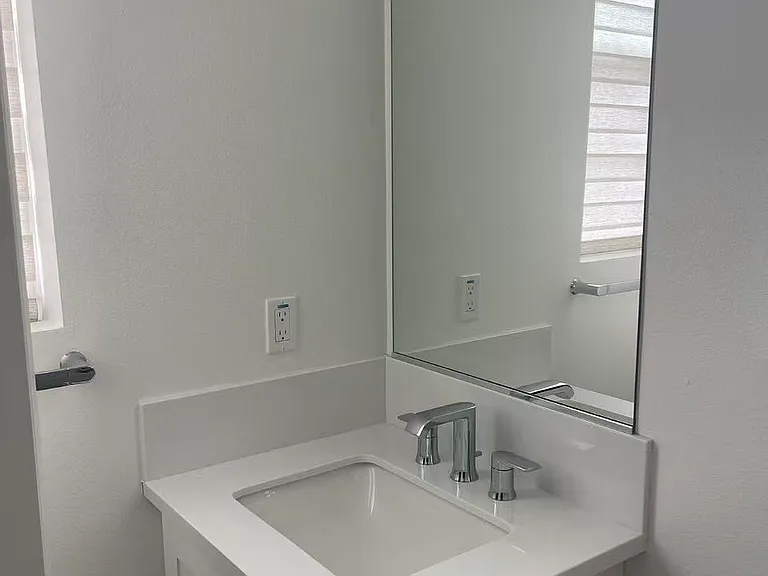 Shower room 2
