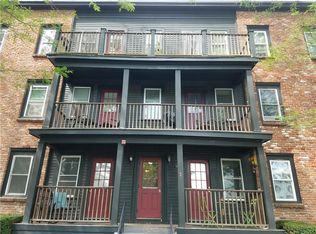 3 Bay St, Bristol, RI 02809