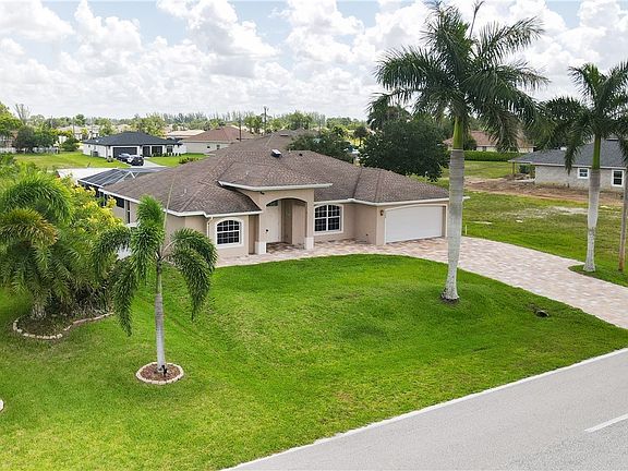 3rd image of 1309 S Gator Circle Cpe