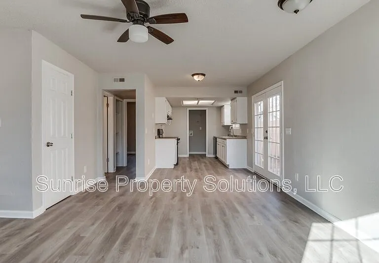 4713 Love Dr — Photo 5