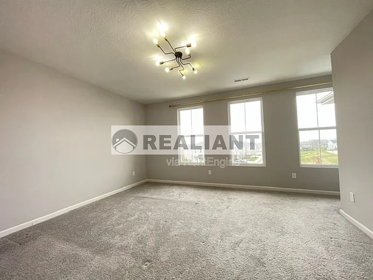 1373 Rubyhill Ln — Photo 22