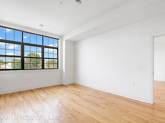5th image of 136 Oakland Avenue 66 Laidlaw #A-k-5d