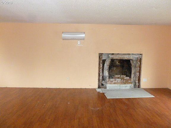 5th image of 11107 NE 130th Ave