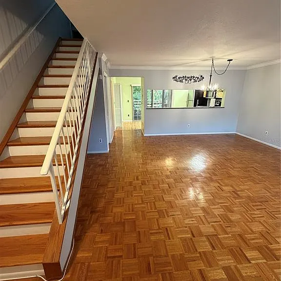 705 Bough Ave — Photo 4