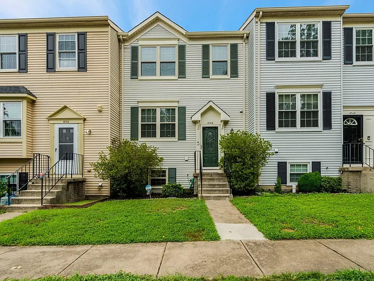 1848 Heather Glen Ct — Photo 2