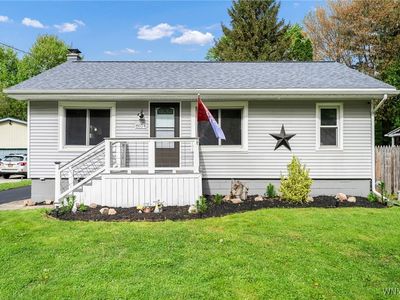 8654 Hunt Ave, Eden, NY, 14057
