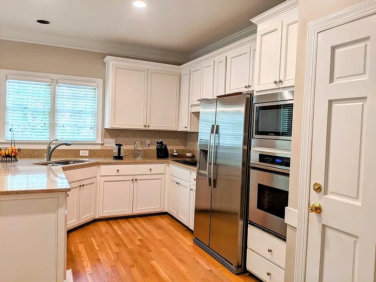 102 Blackford Ct — Photo 12