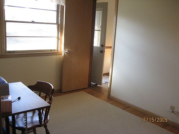 3rd bedroom is used as a den