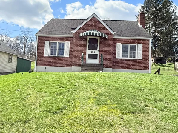 8151 Bull Creek Rd, Tarentum, PA 15084