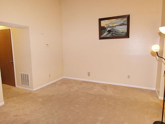 2nd image of 31 Providence Dr APT 167