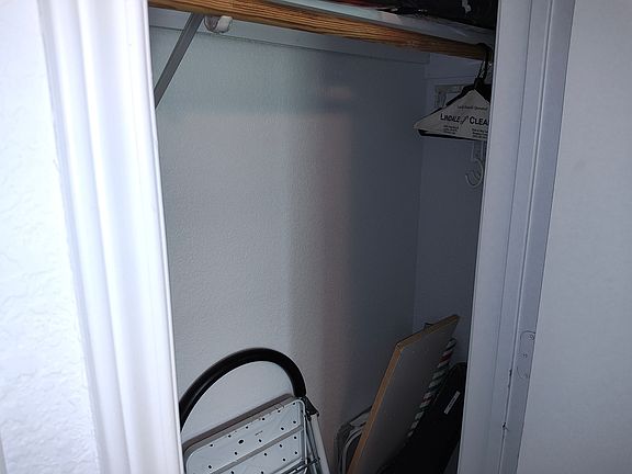 3rd image of 13092 Lauren Ln