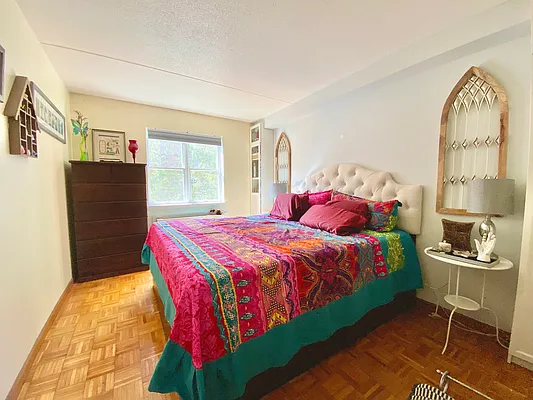 Rented by Dwell Residential Inc | media 22