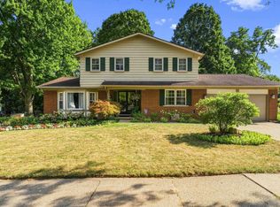 44743 Brookside Rd, Plymouth, MI 48170