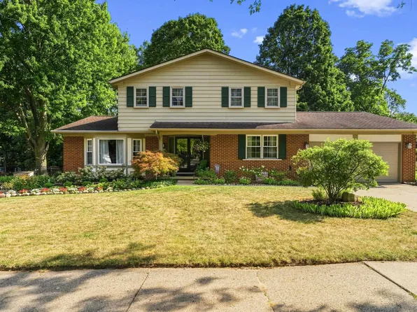 44743 Brookside Rd, Plymouth, MI 48170