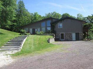 4500 Fox Creek Rd, Pacific, MO 63069