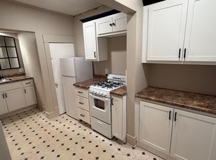 26 S 1st St APT 5, Cedar Springs, MI 49319