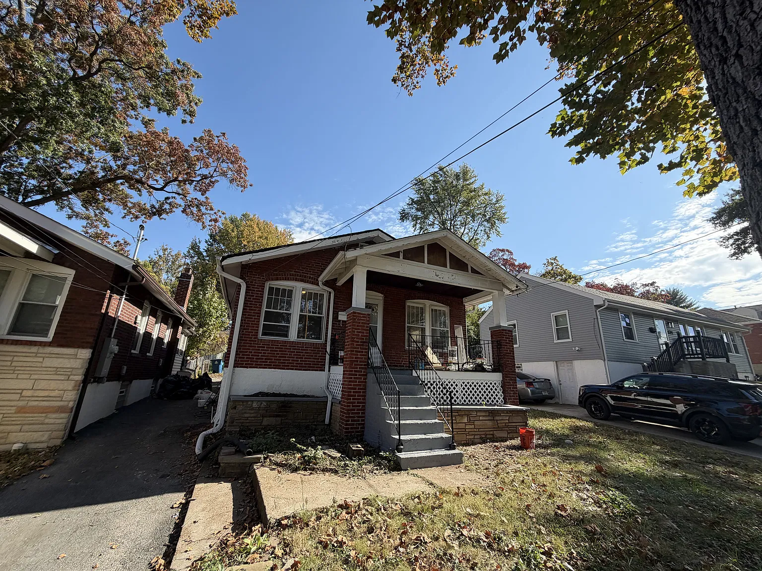 3 bed, 971 sqft, $1,350 — Photo 1