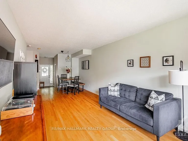13 Upney Dr — Photo 8