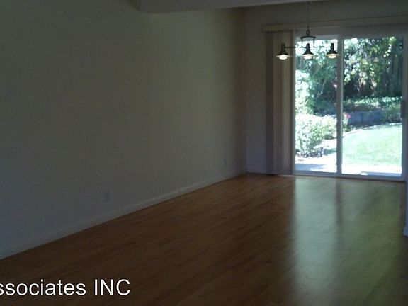 4th image of 10431 Lockwood Dr #A
