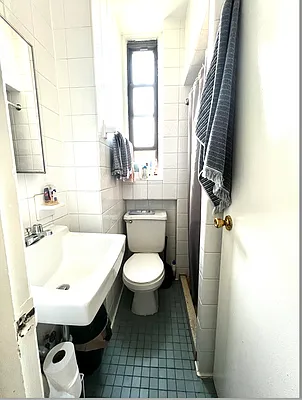 Rented by City Connections Realty | media 5