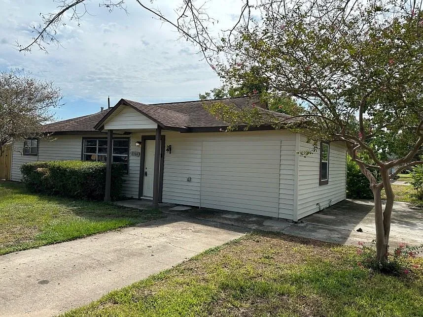 Building Photo - 2502 Kingsdale Dr