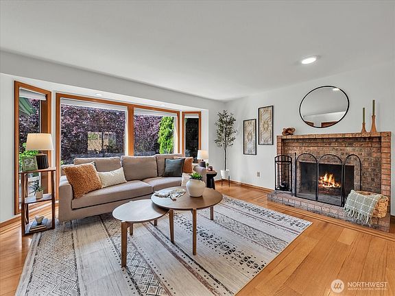 5th image of 5719 67th Avenue NE