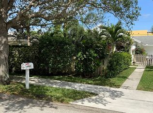 8965 SE Mars St, Hobe Sound, FL 33455