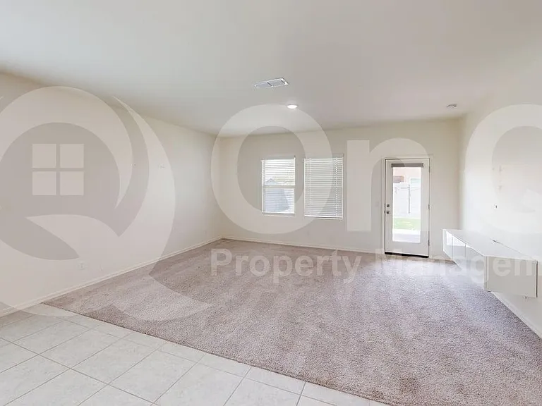 5922 E Athena Rd — Photo 2