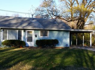 1508 Hedge Rd, Champaign, IL 61821