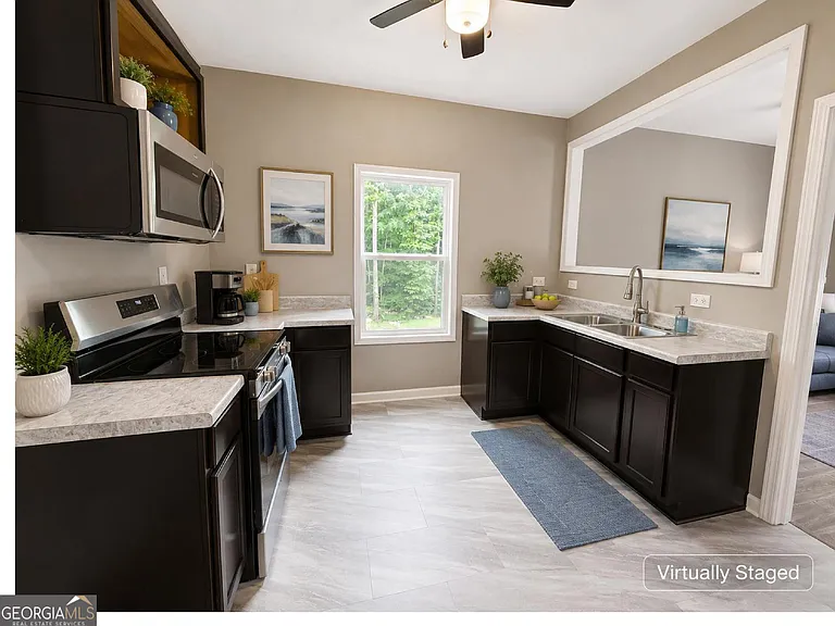 5589 River Rd #B — Photo 9