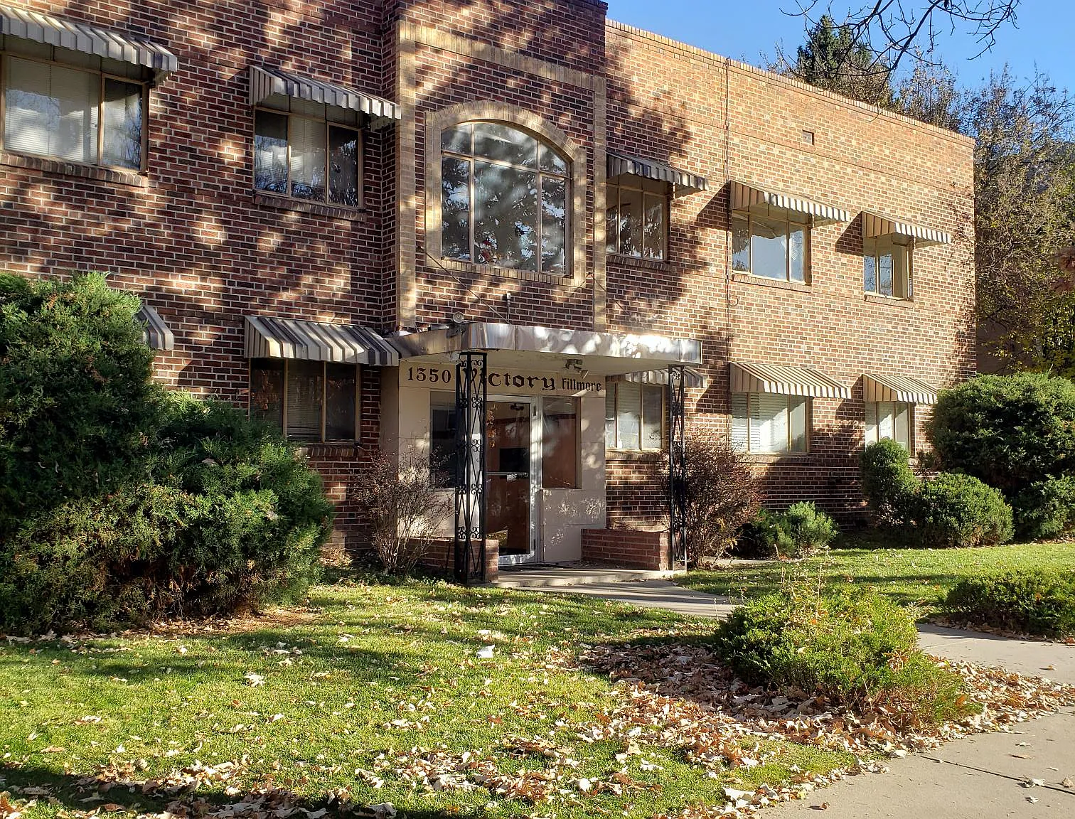 2 bed, 750 sqft, $1,400 — Photo 1