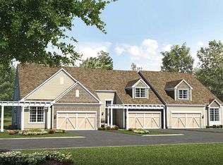 28 Kendall Ct, Bedford, MA 01730