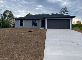 3206 Vera Ct, Lehigh Acres, FL 33976