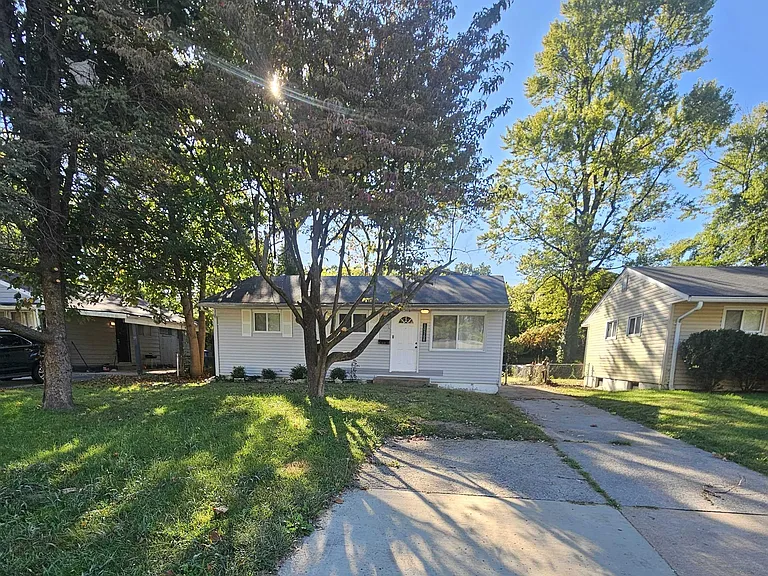 10568 Spring Garden Dr — Photo 1