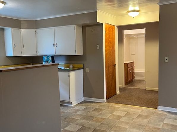 403 S 4th St APT A