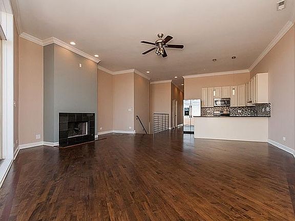 3rd image of 2631 W Chicago Ave Suite 4
