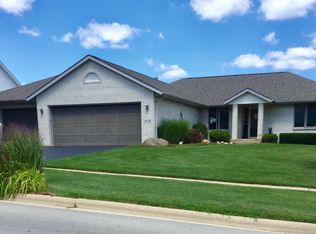 6710 Hedgewood Rd, Rockford, IL 61108