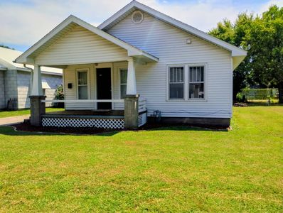 809-811 W 2nd St, Coffeyville, KS, 67337