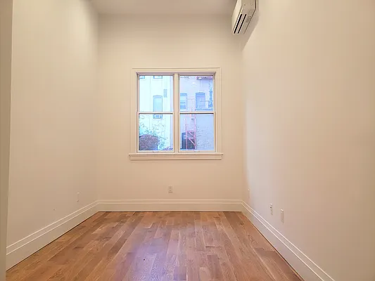 Rented by Oxford Property Group | media 4