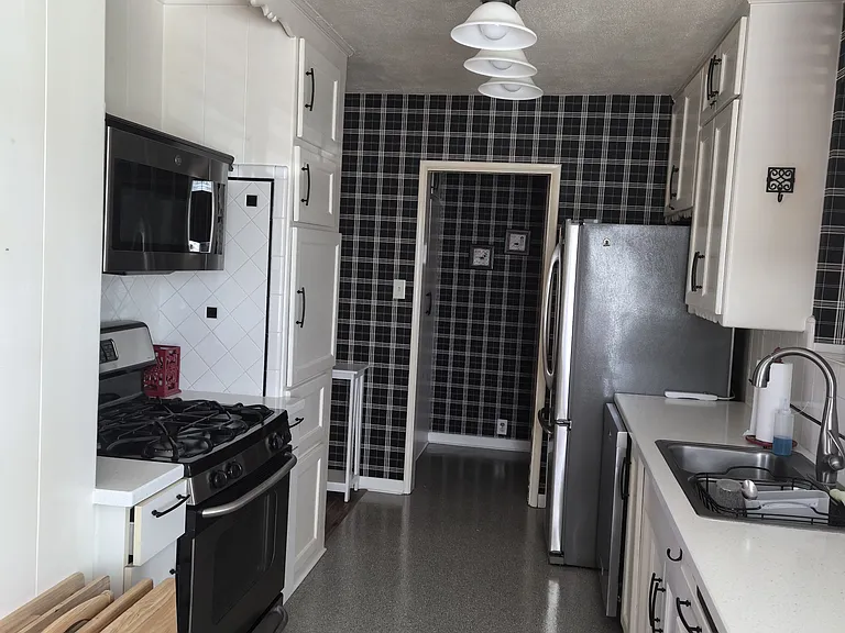 403 Brent Pl — Photo 7