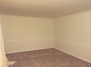 3026 Ellenwood Dr, Fairfax, VA 22031