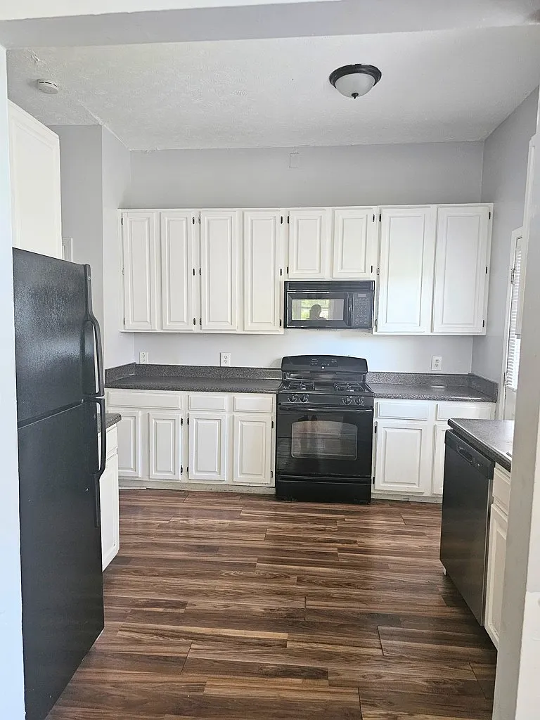 Charming 4BR Home in Historic West End Atlanta — Photo 4